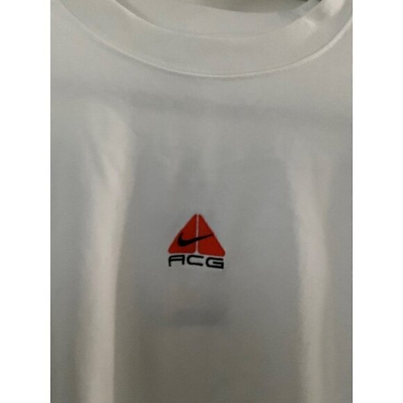 NIKE Men’s‎ ACG White T-shirt DQ1815-121 - Picture 3 of 7